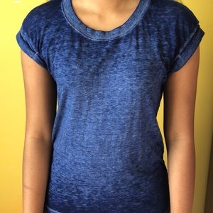 blue tee shirt